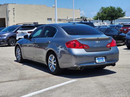 Graphite Shadow 2015 INFINITI Q40 Base