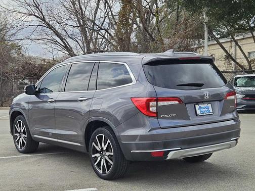 2019 Honda Pilot Touring 8-Passenger