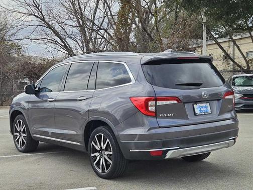 2019 Honda Pilot Touring 8-Passenger