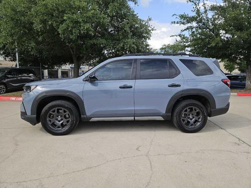 2023 Honda Pilot TrailSport