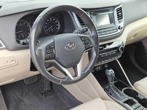 2016 Hyundai TUCSON Sport