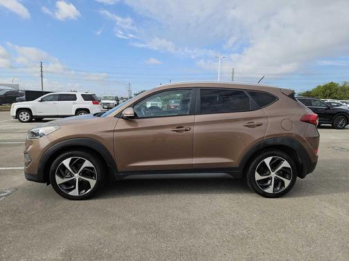 2016 Hyundai TUCSON Sport