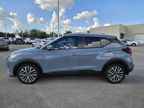 2021 Nissan Kicks SV