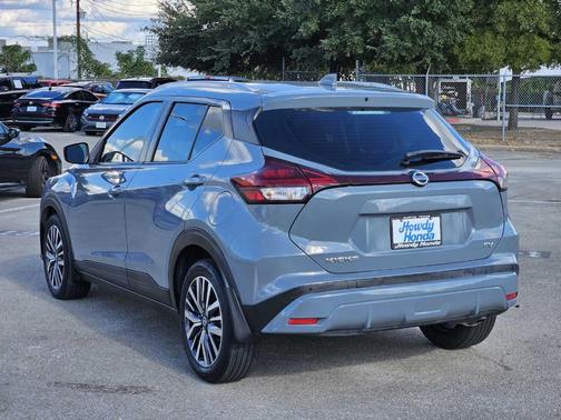 2021 Nissan Kicks SV