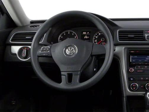 2013 Volkswagen Passat 2.0 TDI SEL Premium