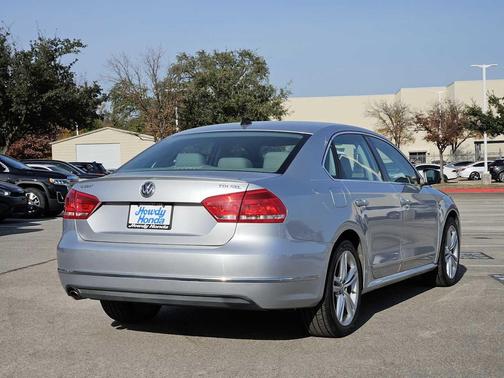 2013 Volkswagen Passat 2.0 TDI SEL Premium