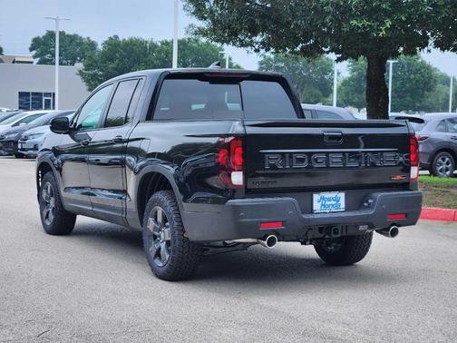 Crystal Black Pearl 2026 Honda Ridgeline TrailSport