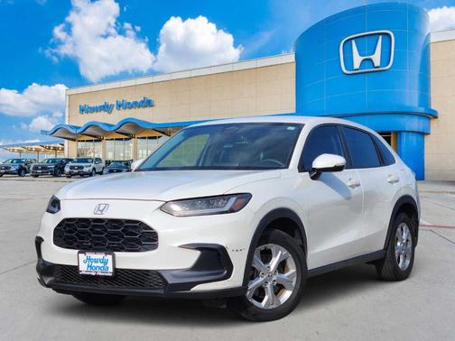 Platinum White Pearl 2024 Honda HR-V LX