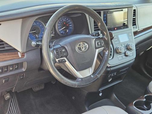 2015 Toyota Sienna Limited