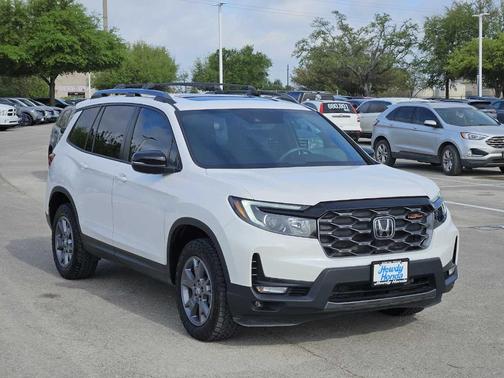 Platinum White Pearl 2024 Honda Passport TrailSport