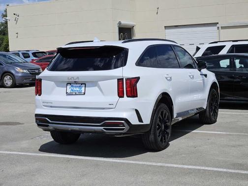 2023 Kia Sorento SX
