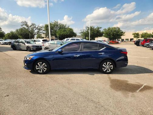 Gray 2019 Nissan Altima 2.5 S