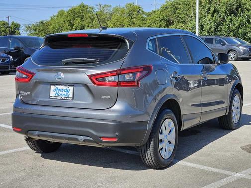 2020 Nissan Rogue Sport S