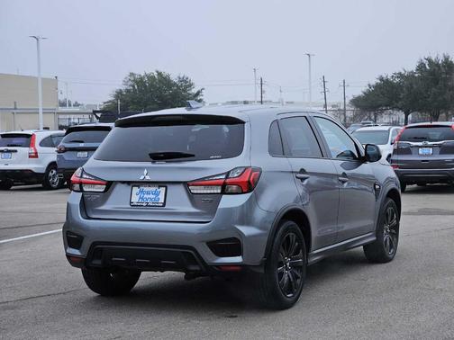 2023 Mitsubishi Outlander Sport LE