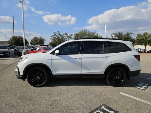 2022 Honda Pilot Black Edition