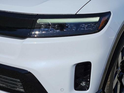 White Pearl 2026 Honda Prologue Elite