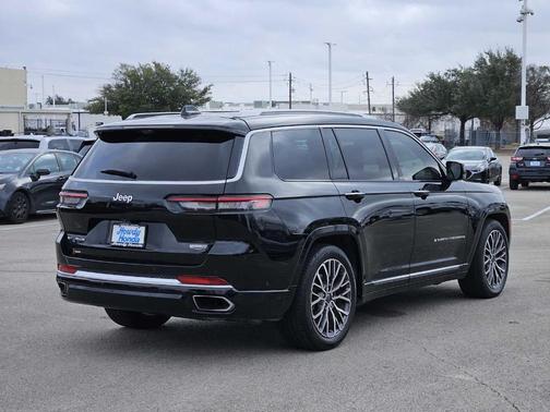 2022 Jeep Grand Cherokee L Summit