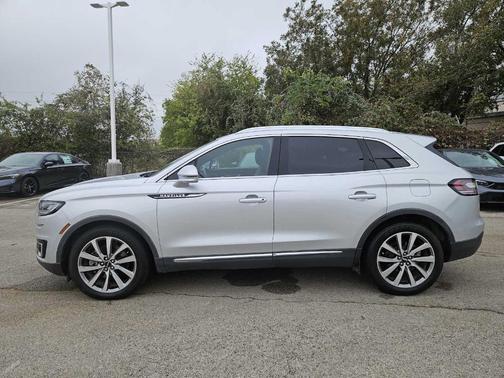 2019 Lincoln Nautilus Select