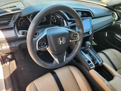 White Orchid Pearl 2018 Honda Civic EX
