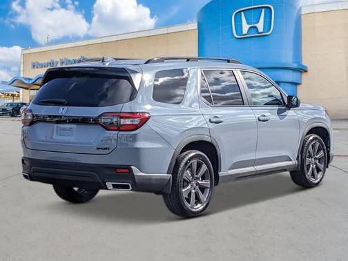 2025 Honda Pilot Sport