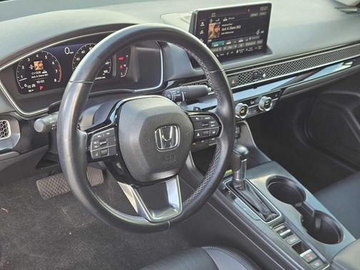 2022 Honda Civic Touring