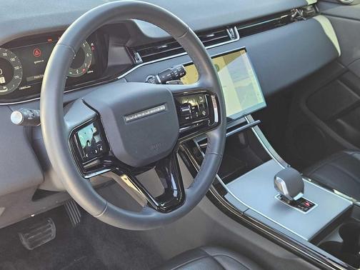 2024 Land Rover Range Rover Evoque Core S