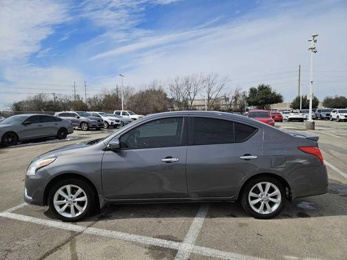 2016 Nissan Versa 1.6 SL