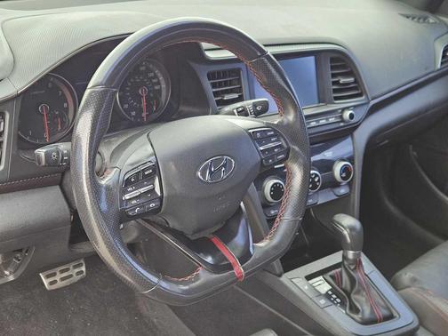 2019 Hyundai ELANTRA Sport