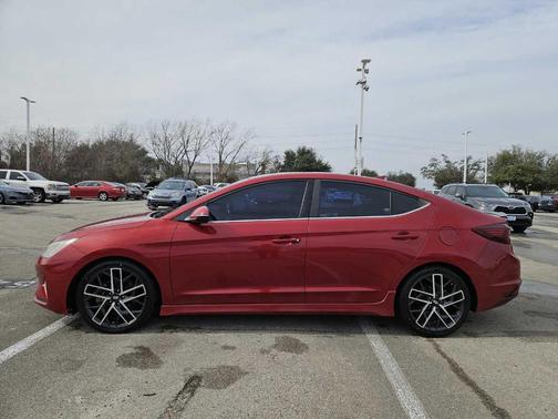 2019 Hyundai ELANTRA Sport