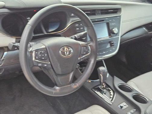 2018 Toyota Avalon Hybrid Limited