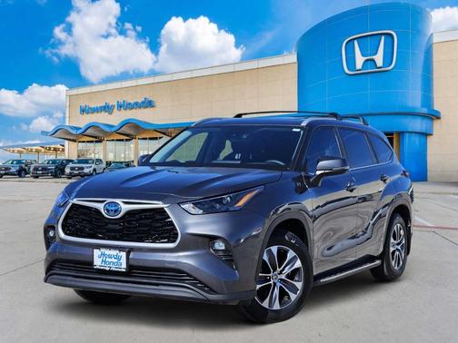 2024 Toyota Highlander Hybrid XLE