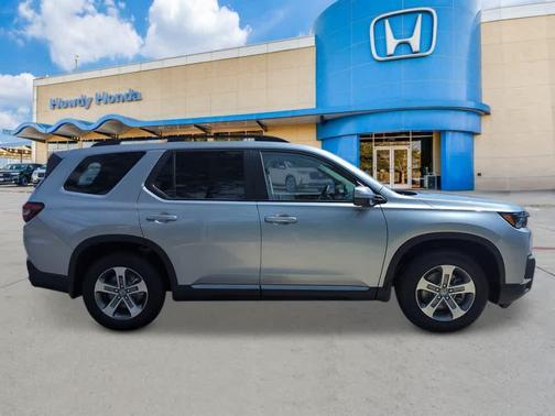 Solar Silver Metallic 2026 Honda Pilot EX-L