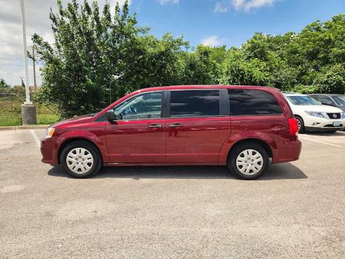 Octane Red Pearlcoat 2019 Dodge Grand Caravan SE
