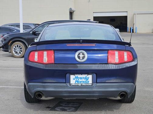2011 Ford Mustang V6 Premium