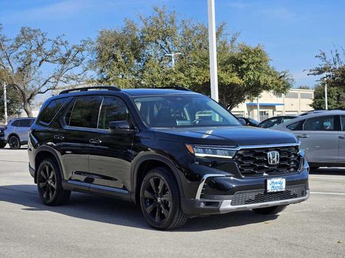 2024 Honda Pilot Touring