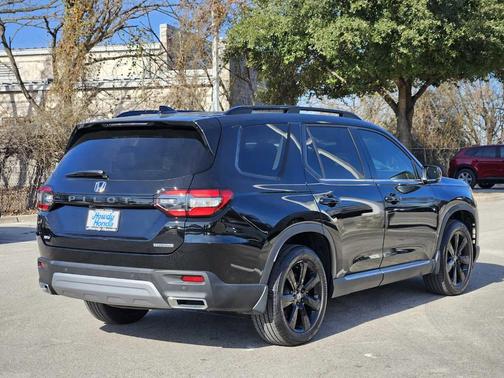 2024 Honda Pilot Touring