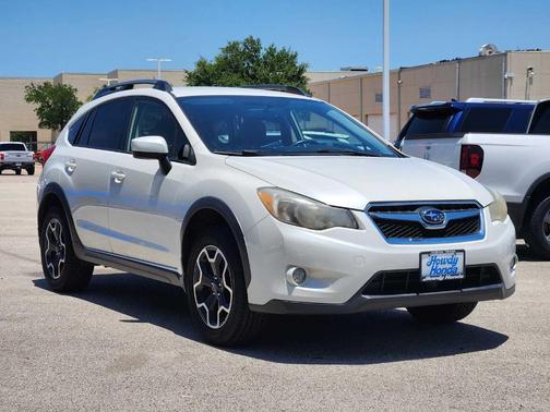 Crystal White Pearl 2015 Subaru XV Crosstrek 2.0i Premium