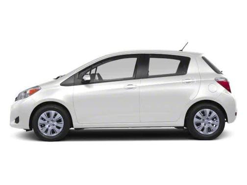 2013 Toyota Yaris LE