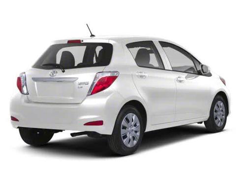 2013 Toyota Yaris LE