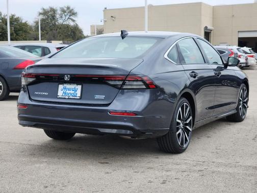 2025 Honda Accord Hybrid Touring