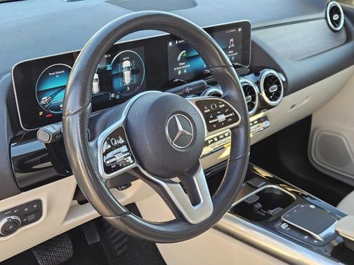 2021 Mercedes-Benz GLA 250 Base 4MATIC