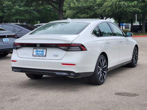 Platinum White Pearl 2026 Honda Accord Hybrid Touring