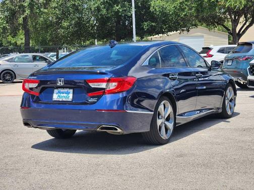 Blue 2018 Honda Accord Touring 2.0T