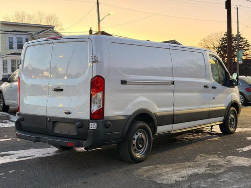 2018 Ford Transit-250 Base