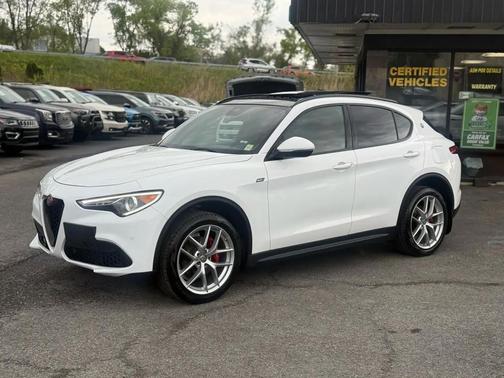 Alfa White 2019 Alfa Romeo Stelvio Ti Sport