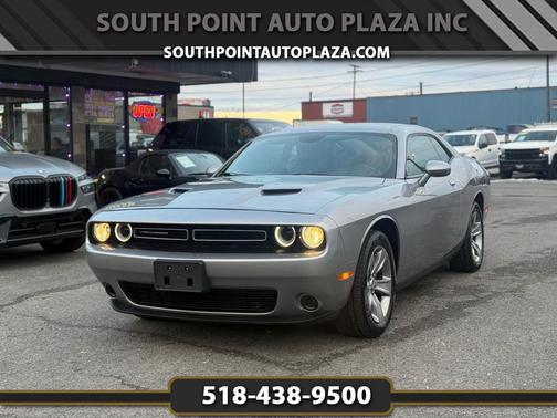 2017 Dodge Challenger SXT
