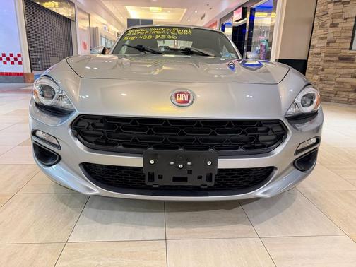 2017 FIAT 124 Spider Base