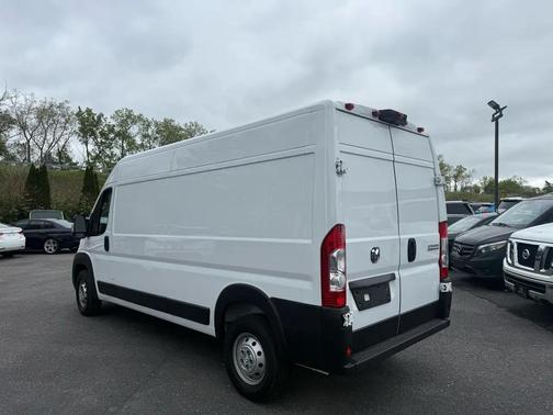 Bright White Clearcoat 2023 RAM ProMaster 2500 High Roof