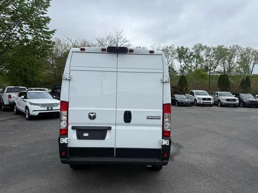 Bright White Clearcoat 2023 RAM ProMaster 2500 High Roof