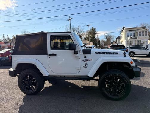 2014 Jeep Wrangler Sahara